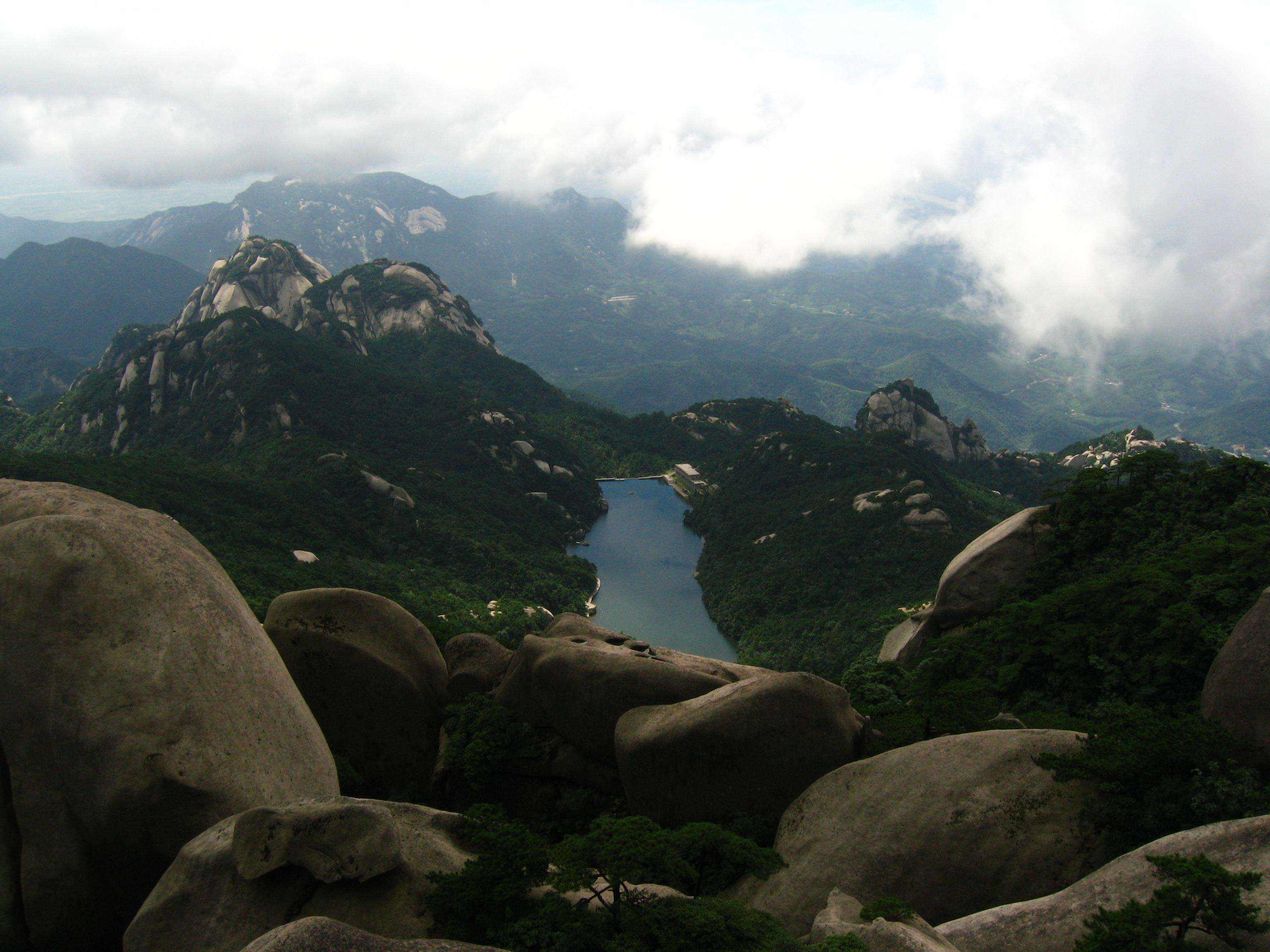 安徽天柱山风景区门票价格(安徽天柱山风景区门票价格60岁以上是否半票)