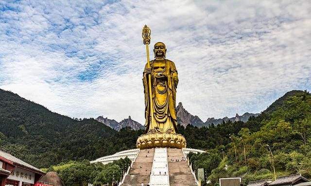 九华山地藏菩萨在哪个寺庙(九华山地藏菩萨道场在哪个寺庙)