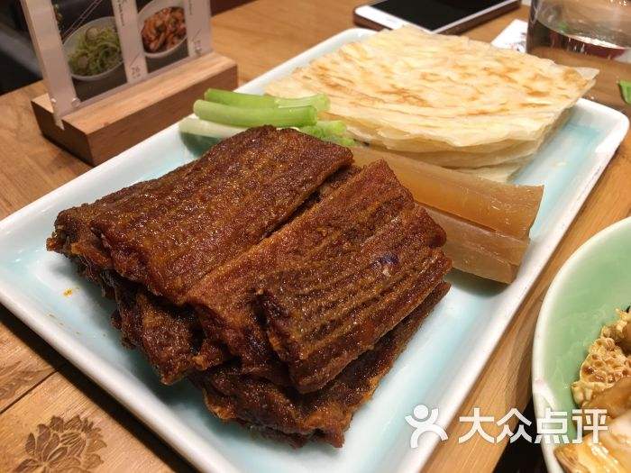 烙饼卷带鱼(烙饼卷带鱼是哪里的菜)