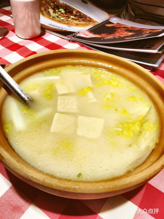 鸡汤炖豆腐(鸡汤炖豆腐的家常做法窍门)