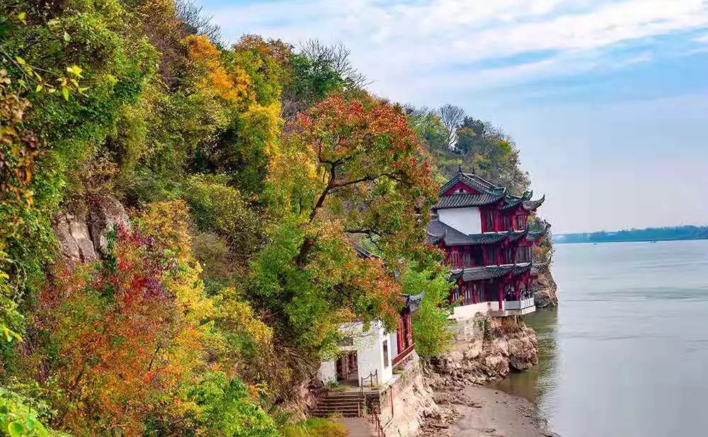 马鞍山一日游必去景点(马鞍山旅游必去十大景点)