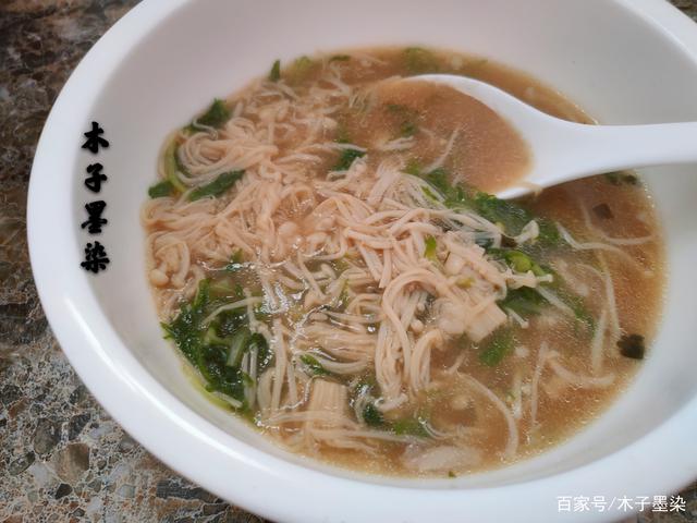 金针菇鸡汤 金针菇鸡汤图片