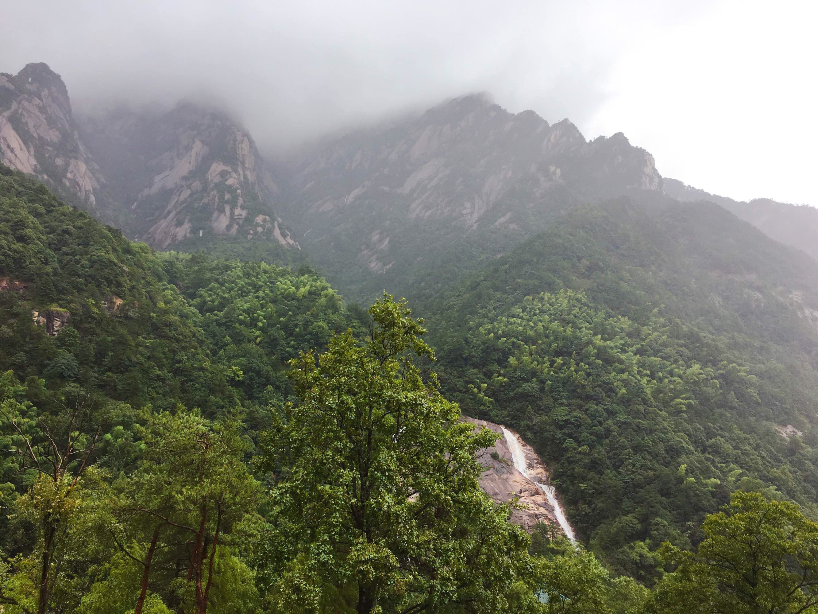 黄山下雨天可以去吗 