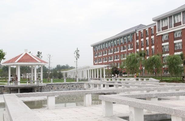 淮北师范大学哪个校区好 