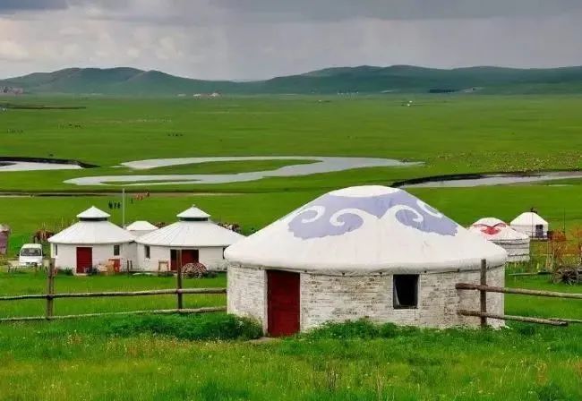 草原旅游去哪里好草原旅游胜地 草原旅游去哪里好 草原旅游胜地