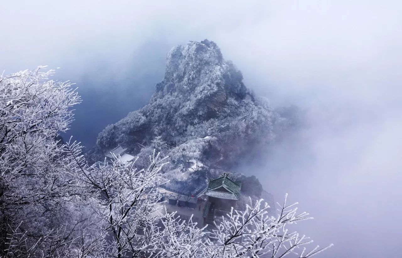 大雪封山 