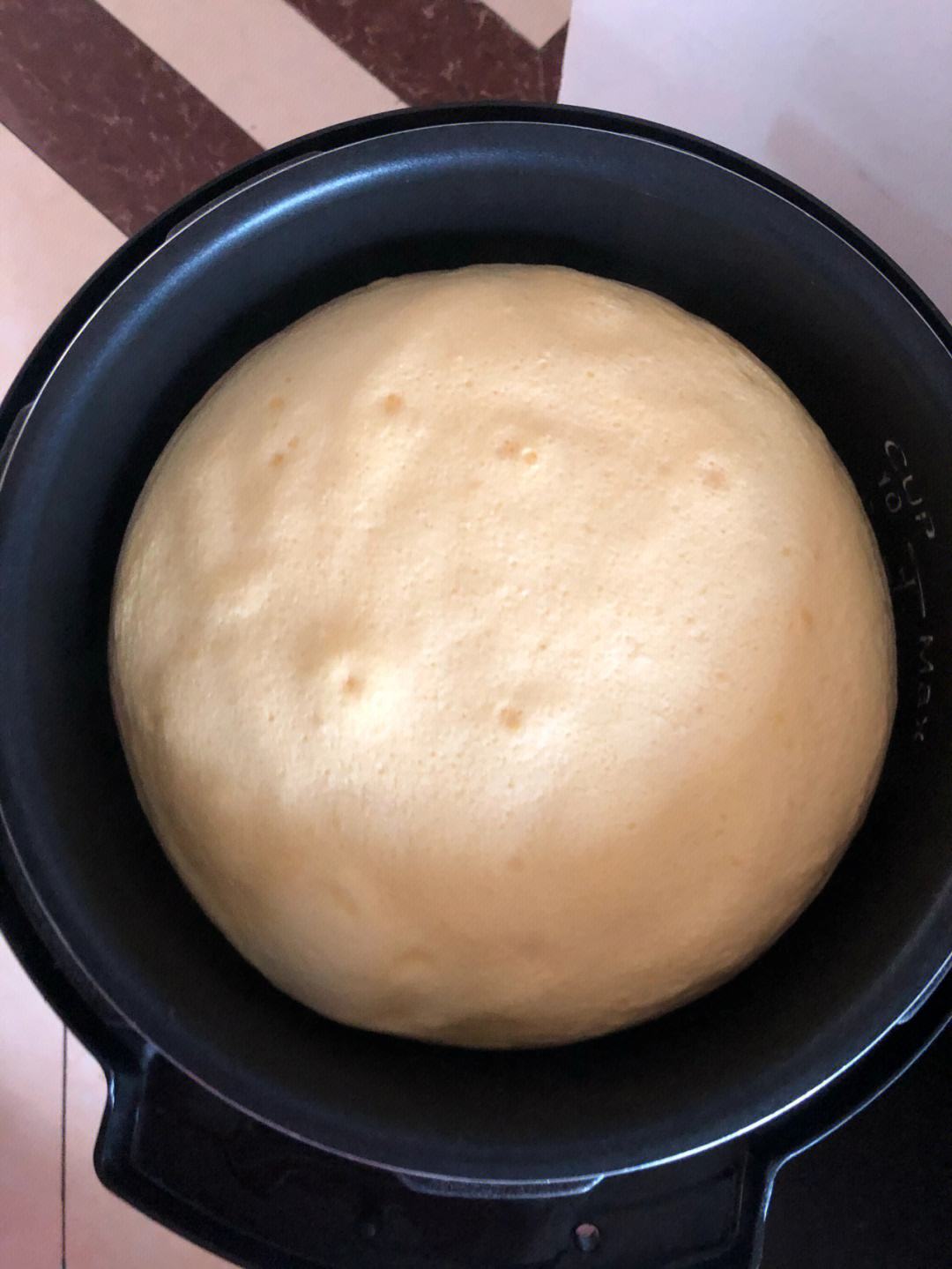 家庭自制蛋糕电饭煲 电饭煲做面包简单方法