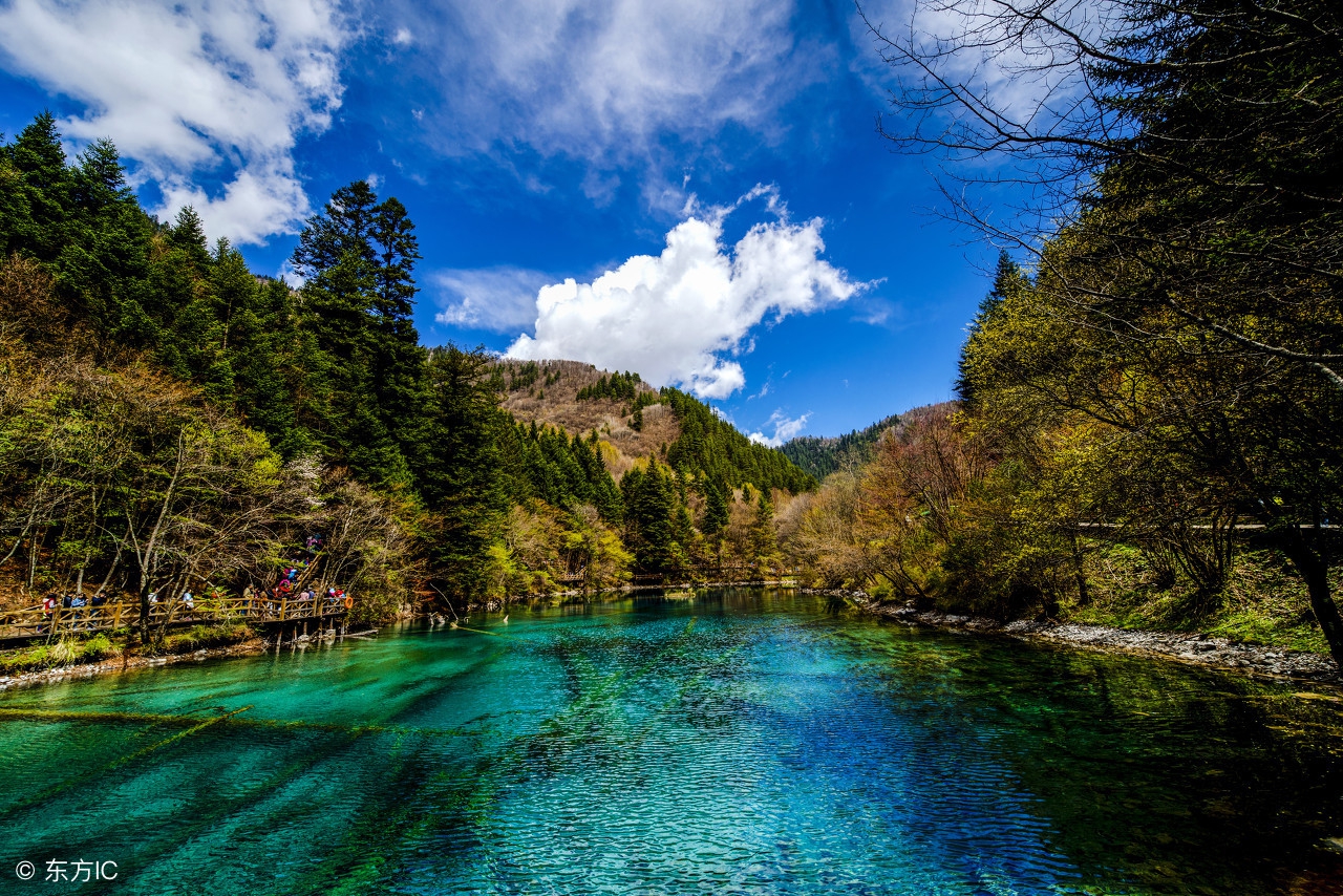 去哪里旅游比较好玩 