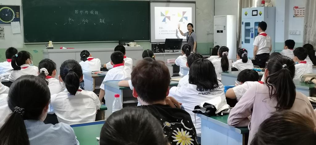 安徽省芜湖市狮子山小学 