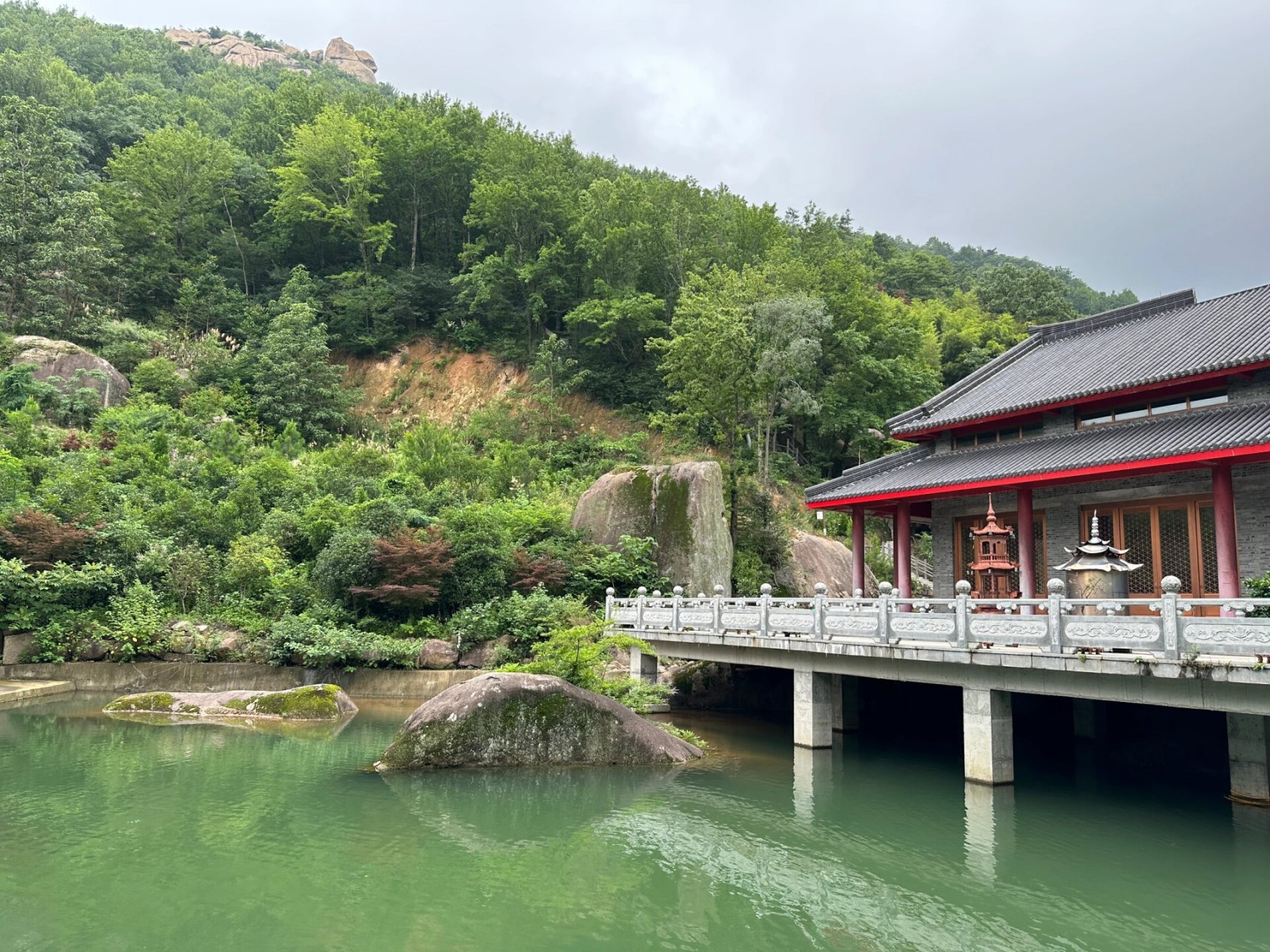 大龙山乌龙溪景区 